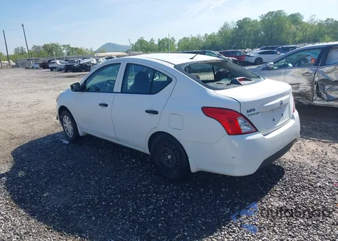 2016 Nissan Versa 1.6 S z USA, uszkodzony, nr VIN 3N1CN7AP2GL873364